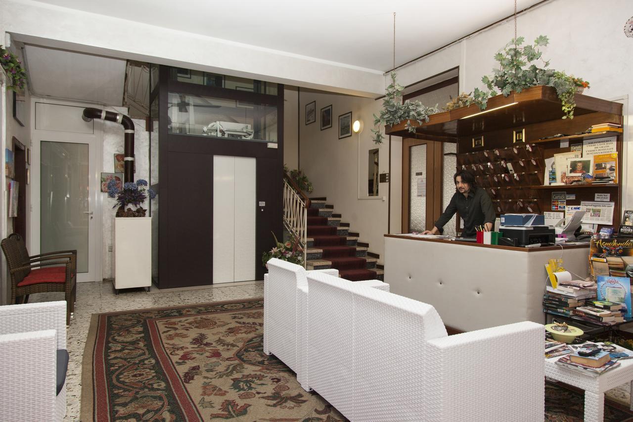 Hotel Taormina Lido di Jesolo Zewnętrze zdjęcie
